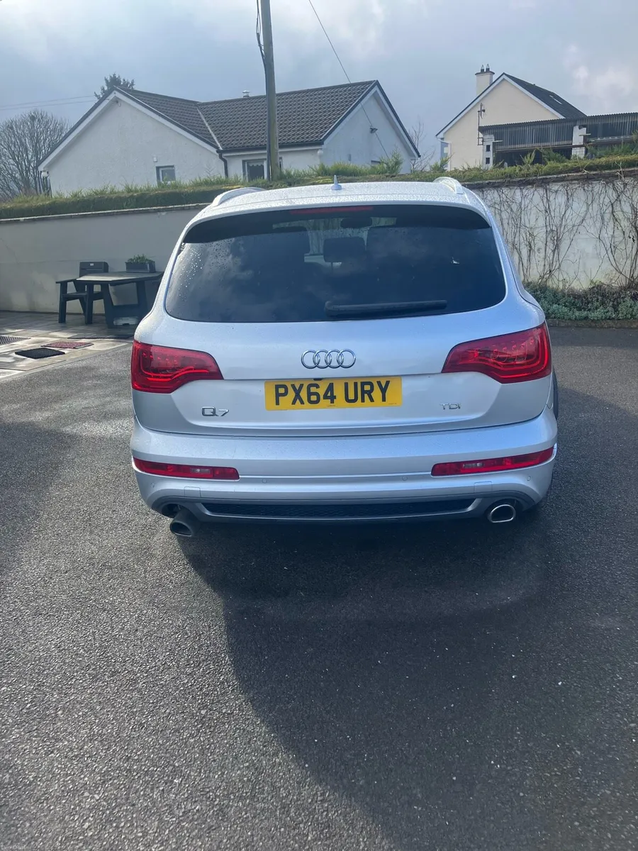 2014 Audi Q7-7 Seater S line - Image 2