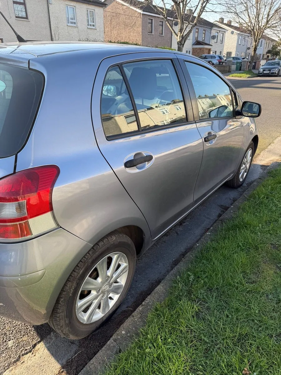 Toyota Yaris 1.0 sport 5DR - Image 2