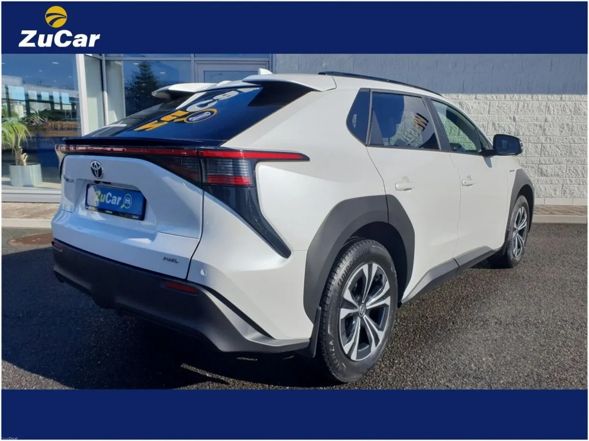 Toyota bZ4X AWD  Motion 7kW Charger  Electric 217 - Image 4