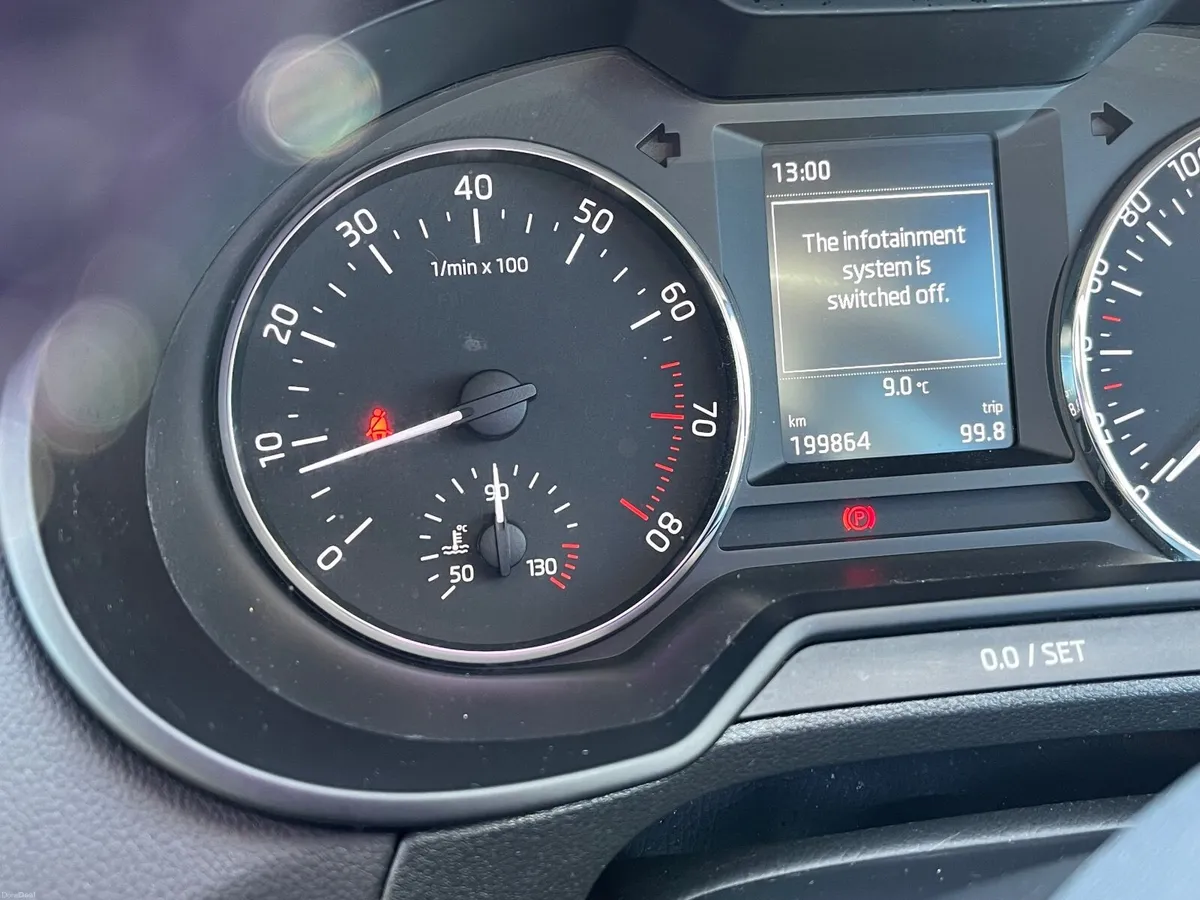 Skoda Octavia 2015 1.2 Petrol Ambition. Lovely car - Image 3