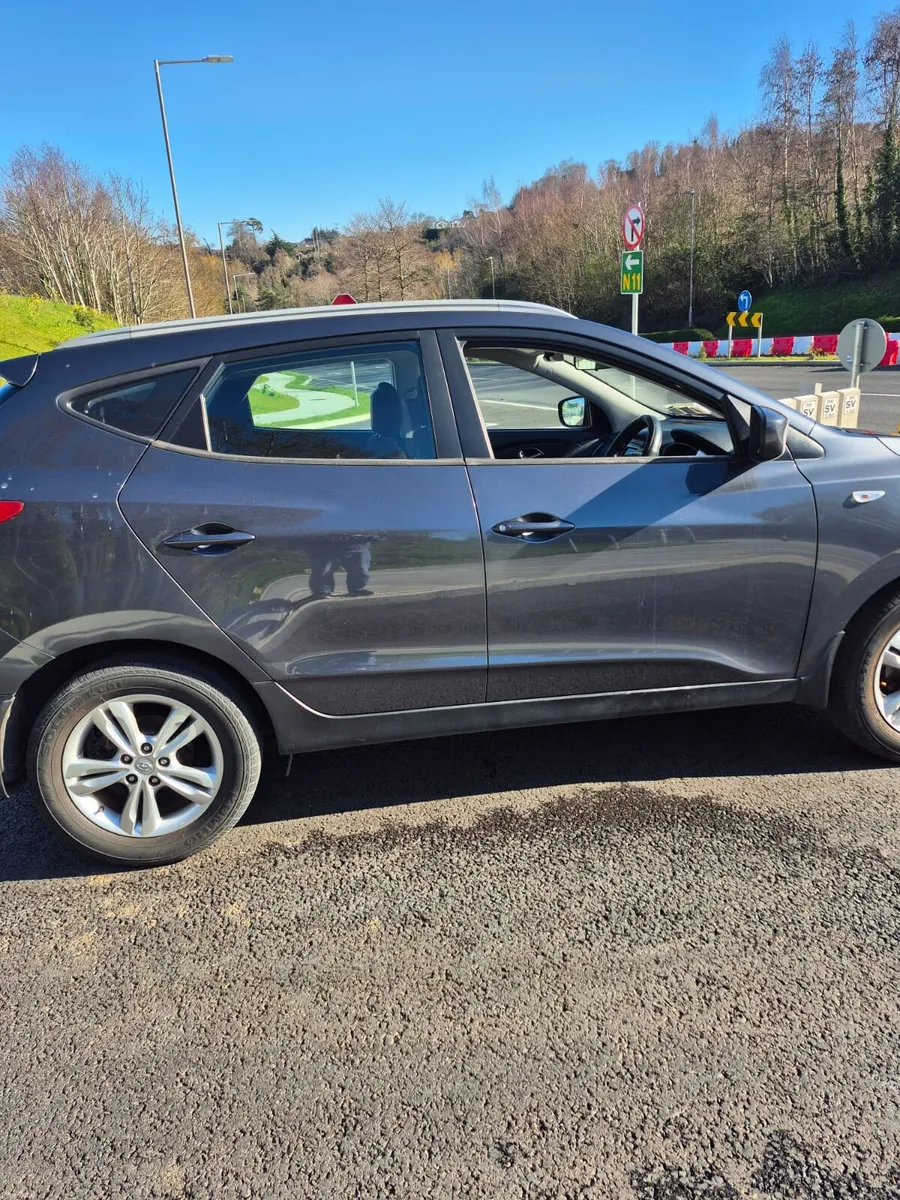 11 Hyundai ix35 - Image 4