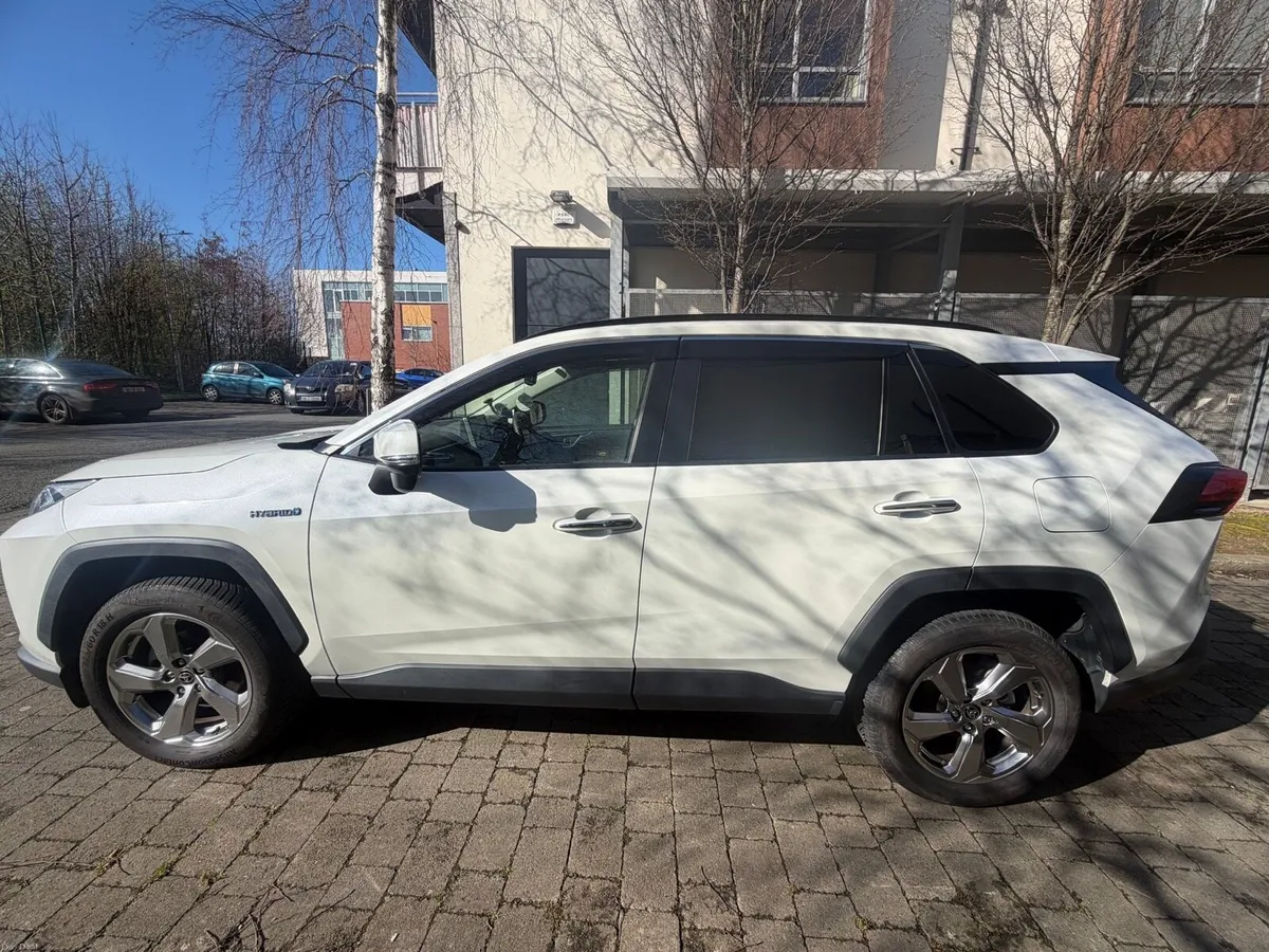 Toyota RAV4 2020 - Image 3