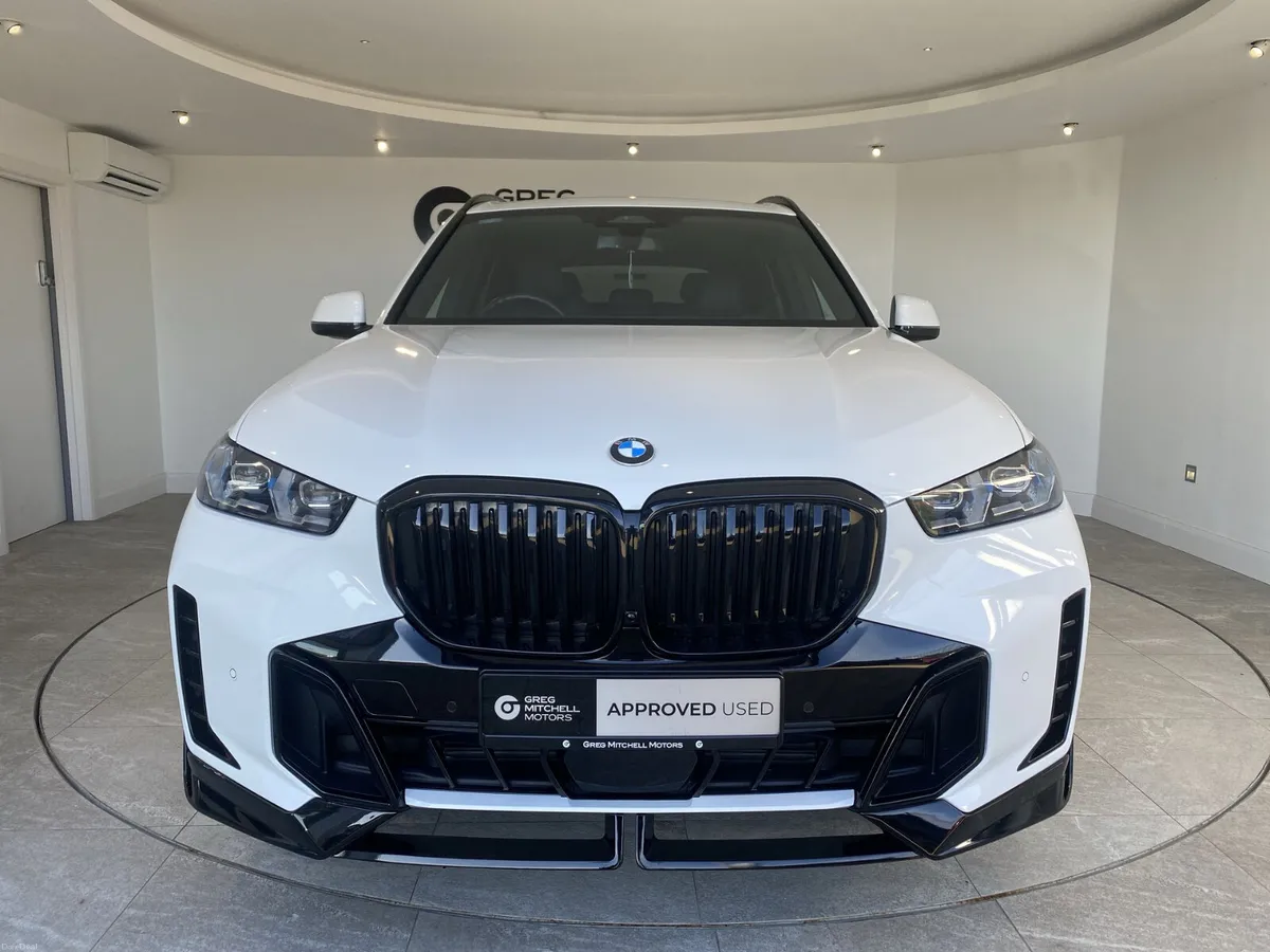 BMW X5 2025 - Image 2
