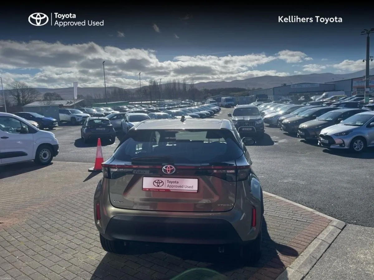 Toyota Yaris Cross YARIS CROSS LUNA - Image 4