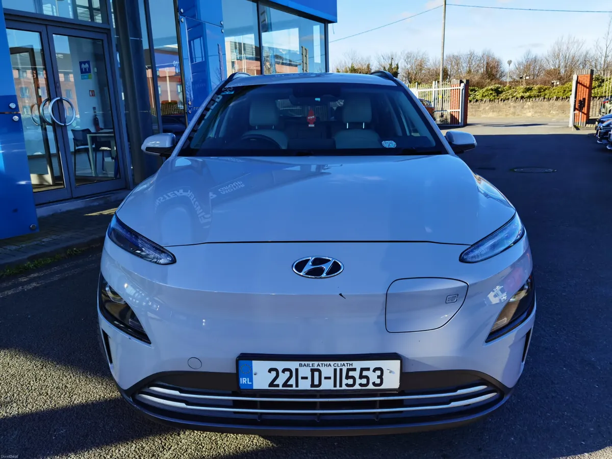 HYUNDAI KONA 64KWH PREMIUM - Image 2