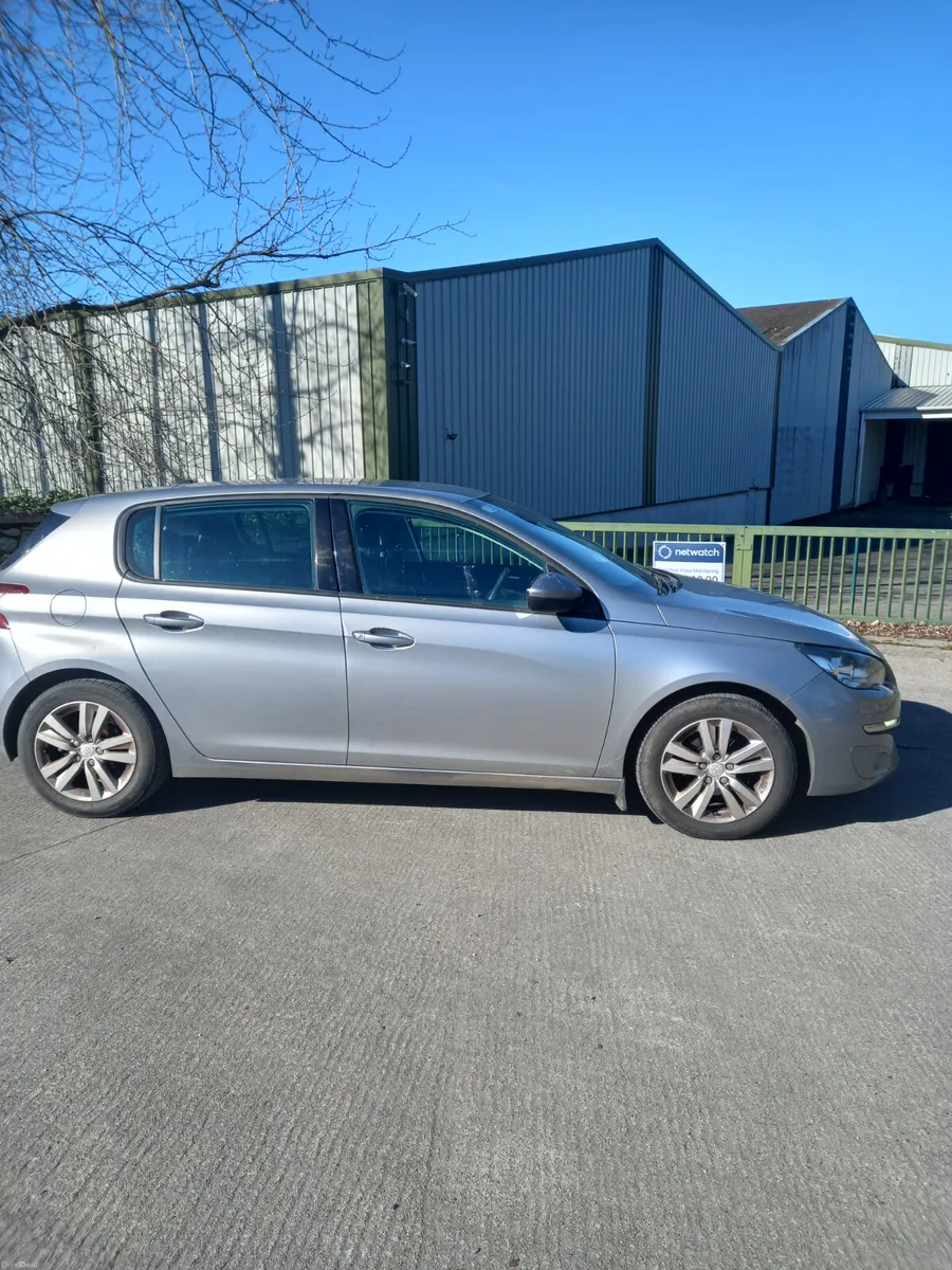 2015 Peugeot 308 1.2 Petrol - Image 1
