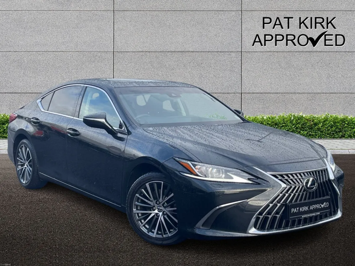 Lexus ES Saloon - Image 1