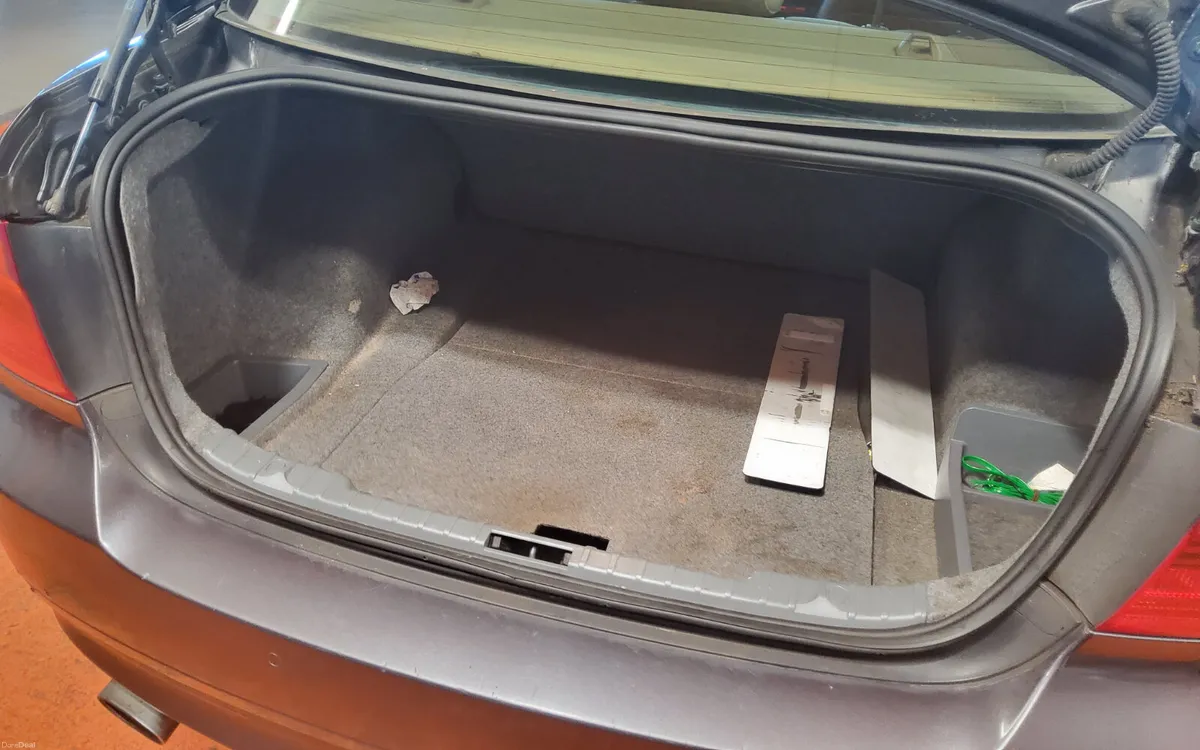 BMW 3-Series 2008 - Image 3