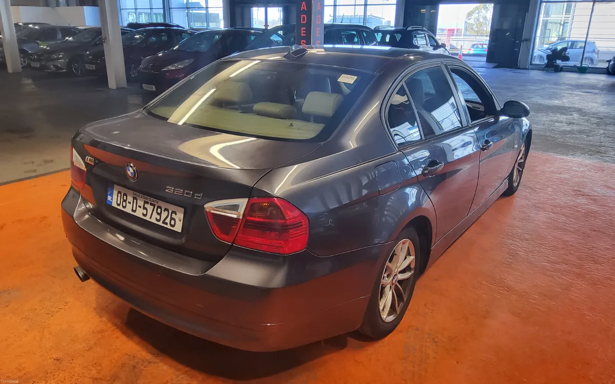 BMW 3-Series 2008 - Image 4