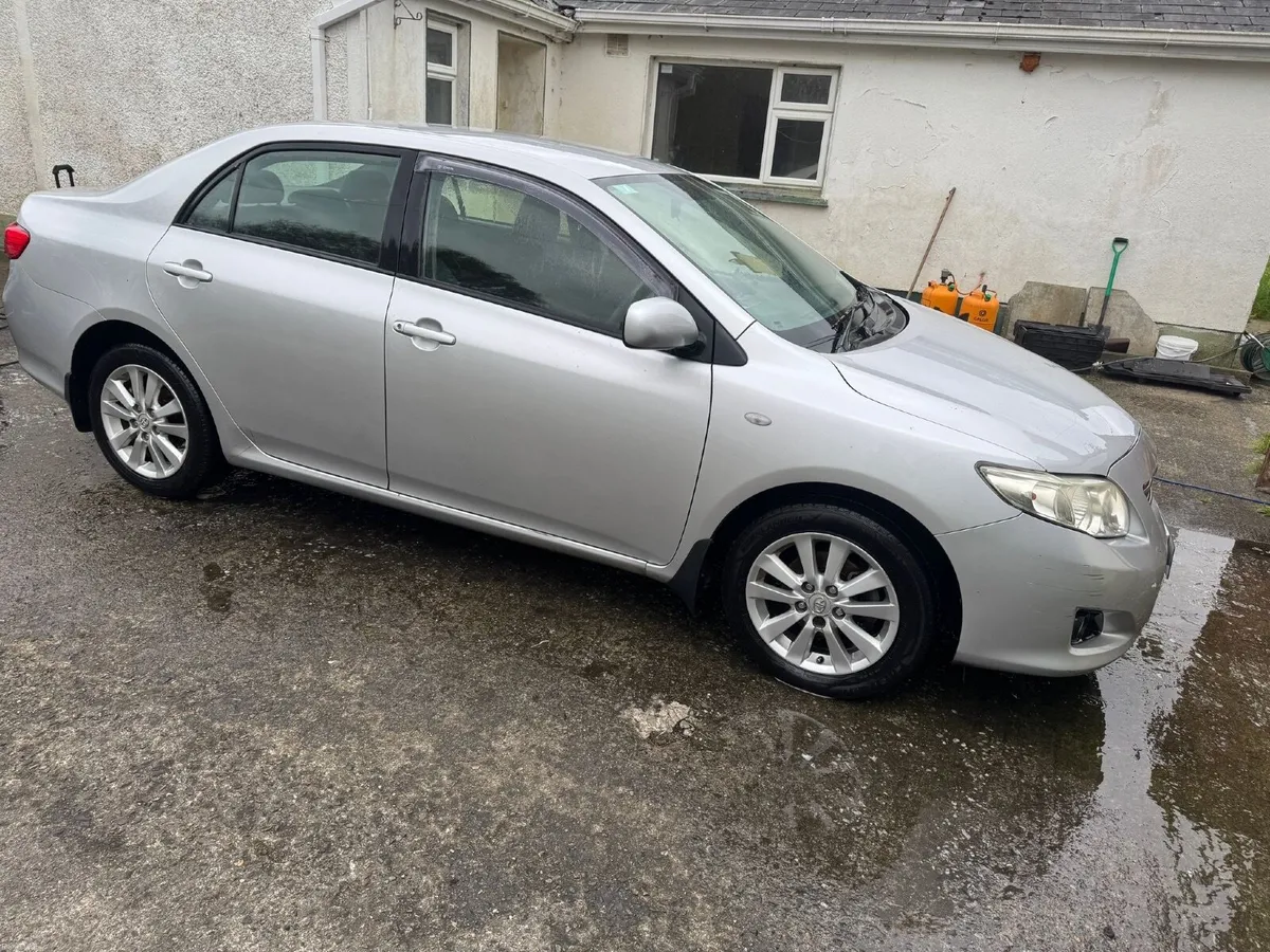 Toyota Corolla 2008 - Image 2