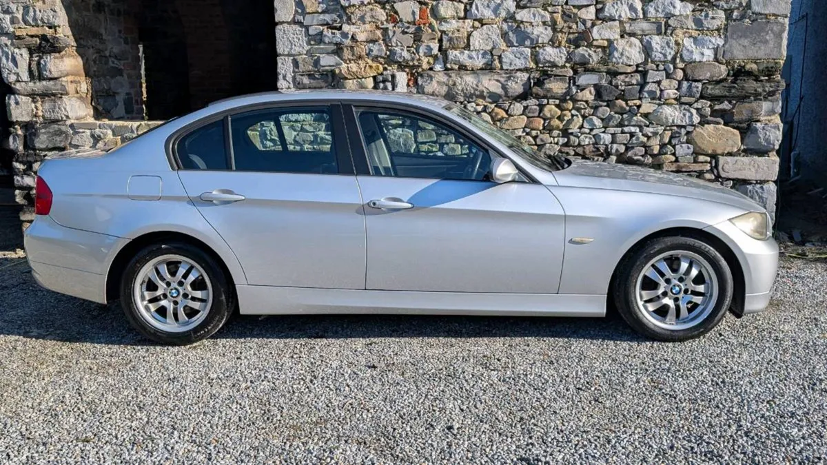 2005 BMW 320i NCT 08-26 - Image 2