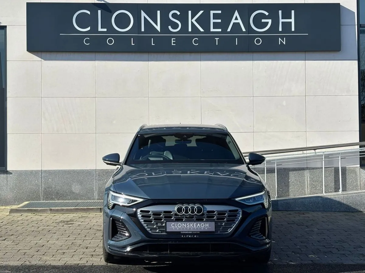 Audi Q8 e-tron QUATTRO S LINE - Image 2