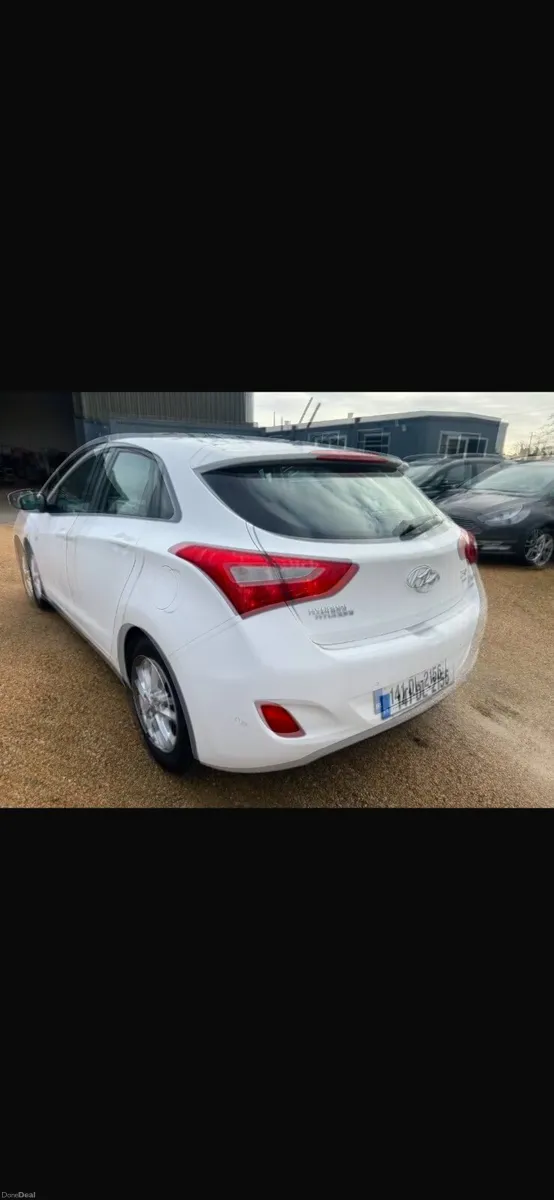 Hyundai i30 1.6 CRDI AUTO - Image 4