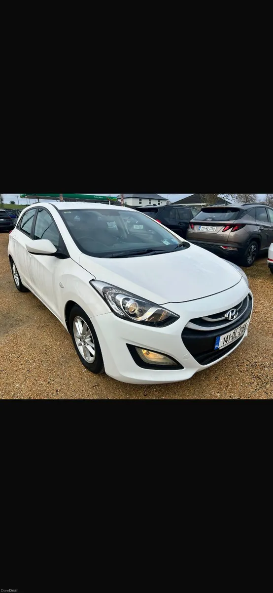 Hyundai i30 1.6 CRDI AUTO - Image 1
