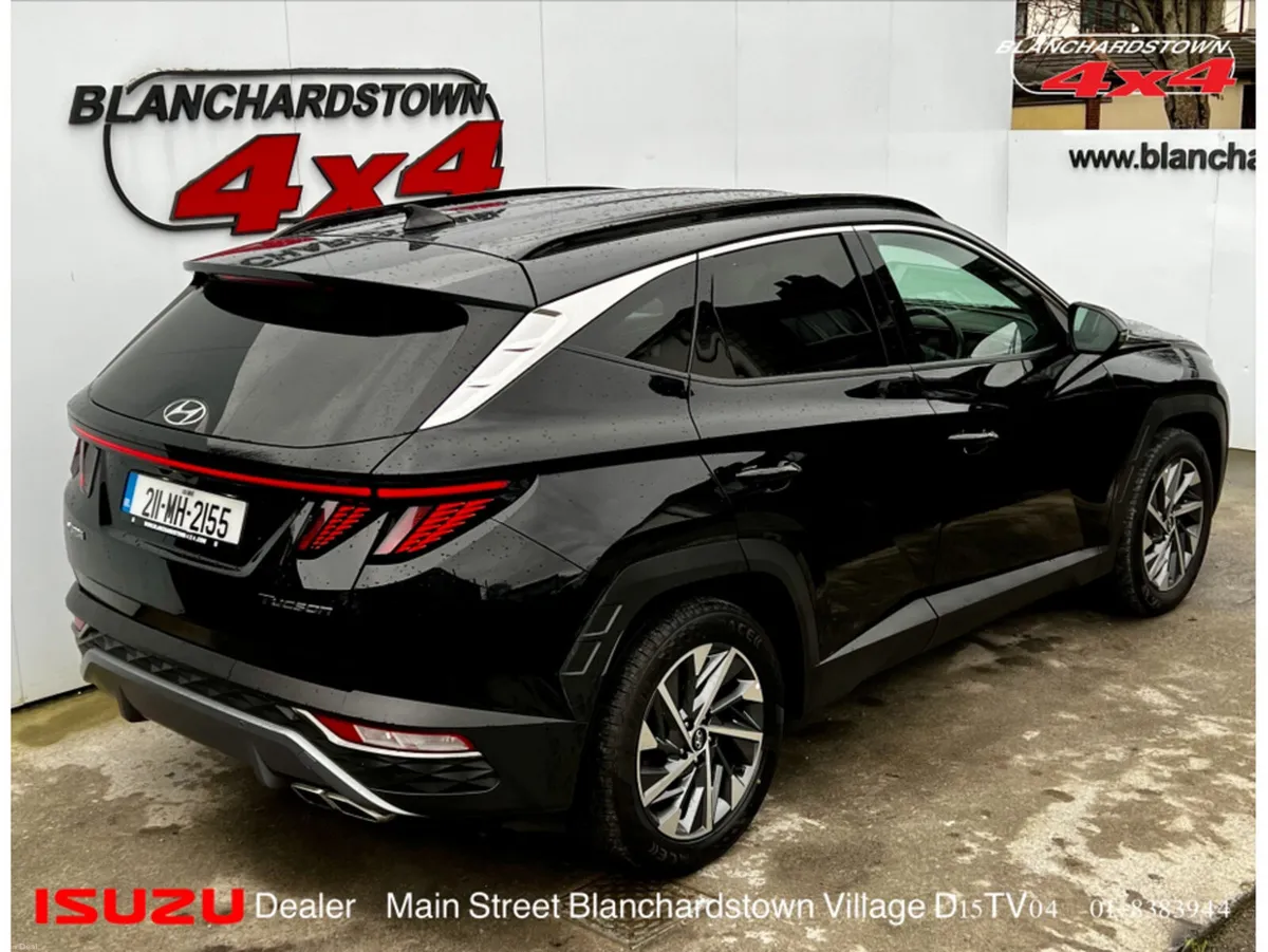Hyundai Tucson IX35 EXECUTIVE PLUS 2TONE ROYALE RO - Image 2