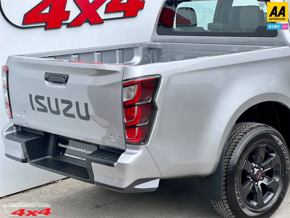 Isuzu D-Max LSE® NEW FACELIFT MODEL 6 SPEED MANUAL - Image 3