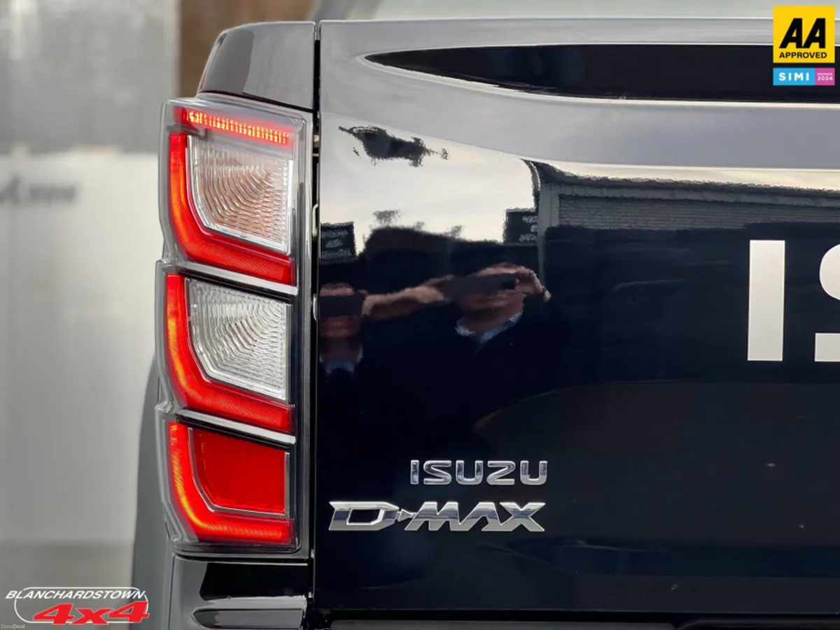 Isuzu D-Max 2026 ISUZU DMAX  2.2D AUTOMATIC 4x4 VA - Image 5