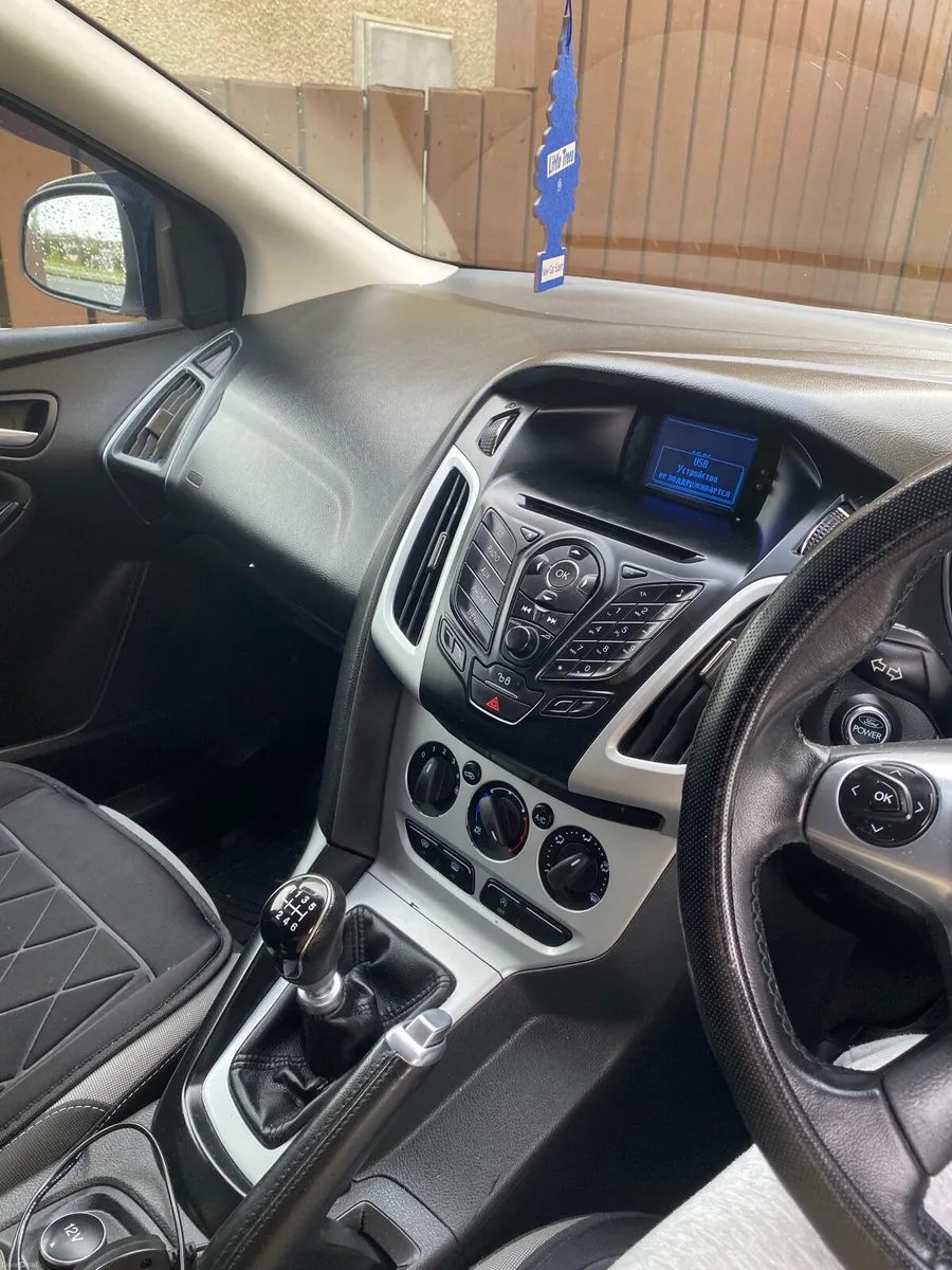 Ford Focus 2012 - Image 3