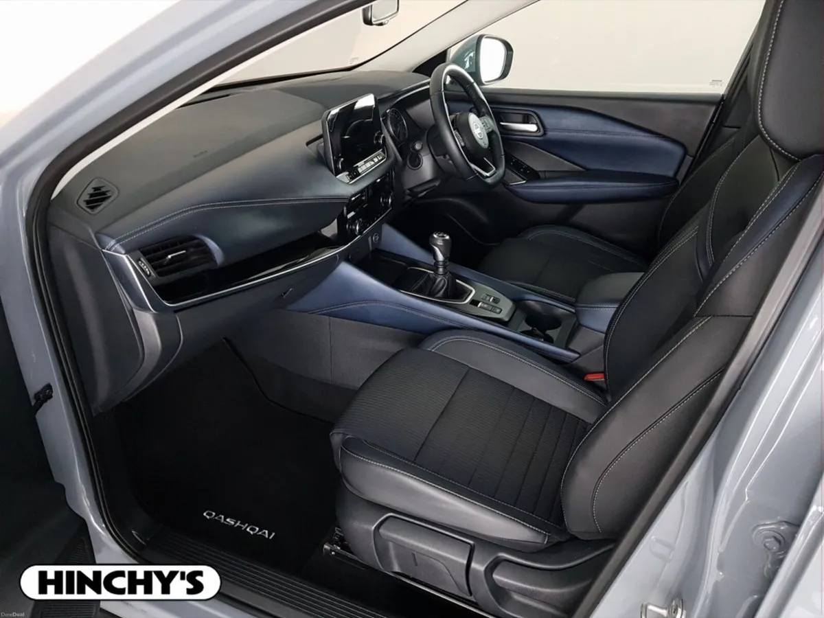Nissan Qashqai 1.3 PET MILD HYBRID SV PREMIUM - Image 4