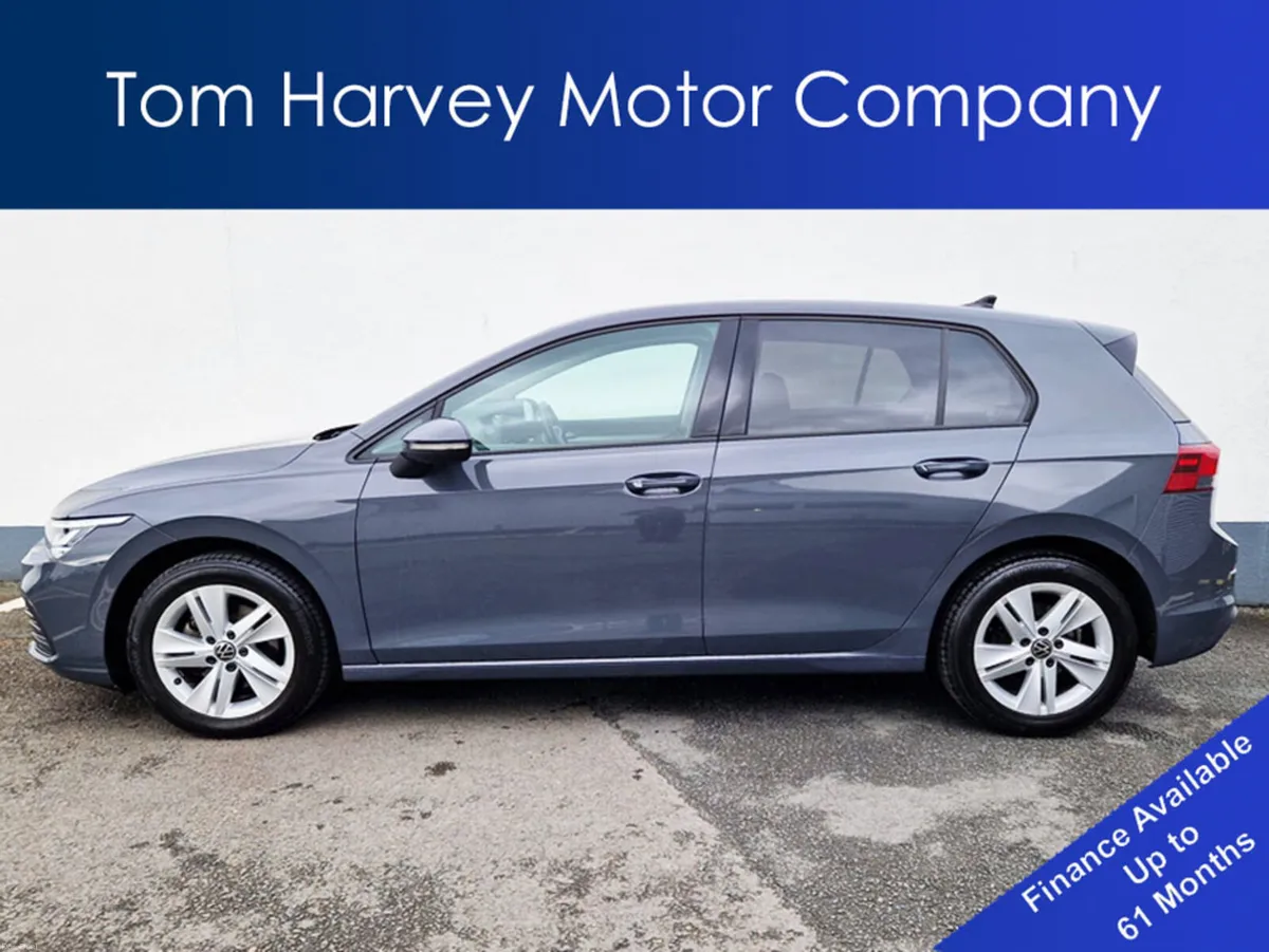 Volkswagen Golf LIFE 2.0 TDI 115HP + Custom Interi - Image 2