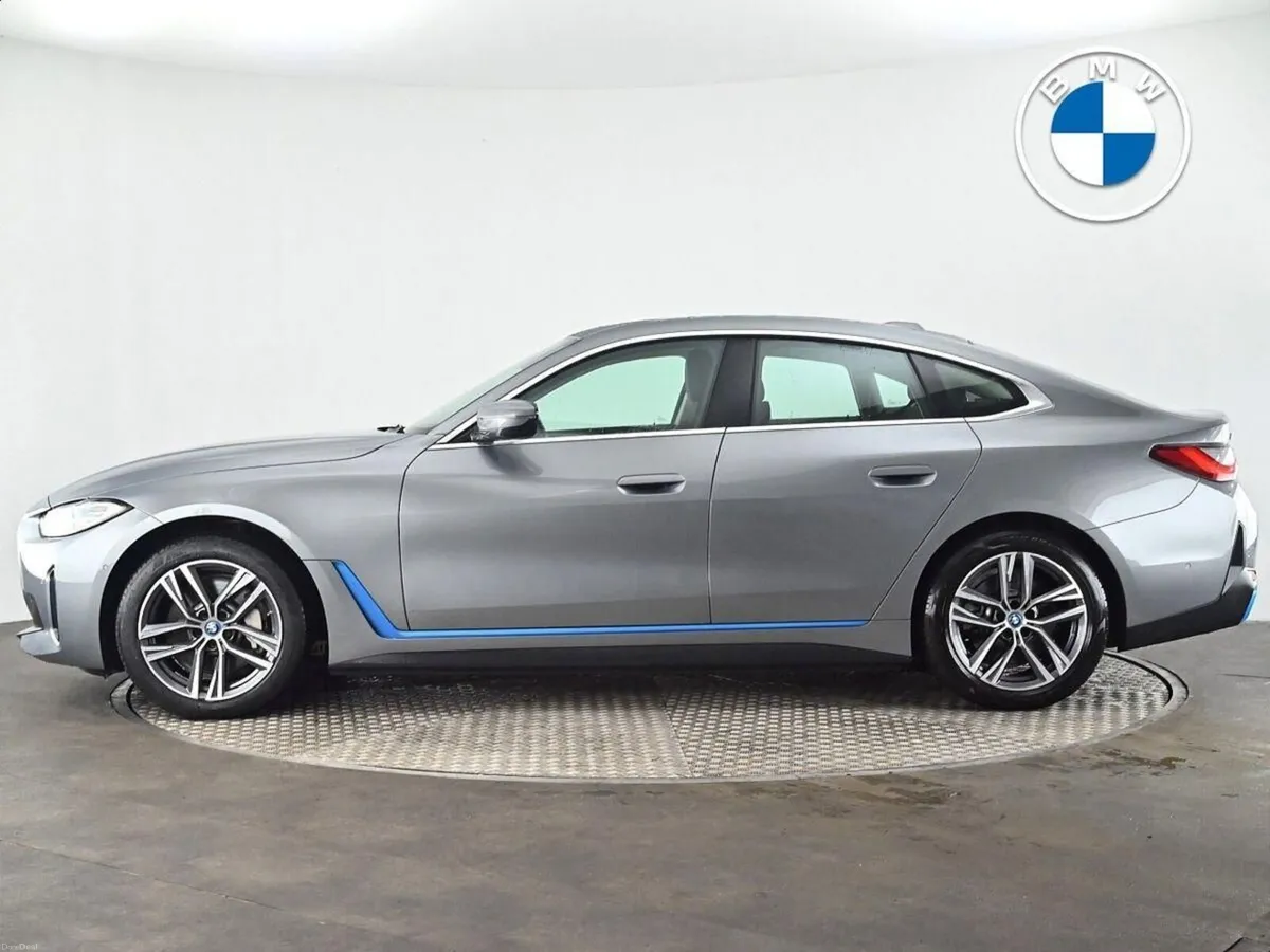 BMW i4 eDrive35 Sport - Image 3