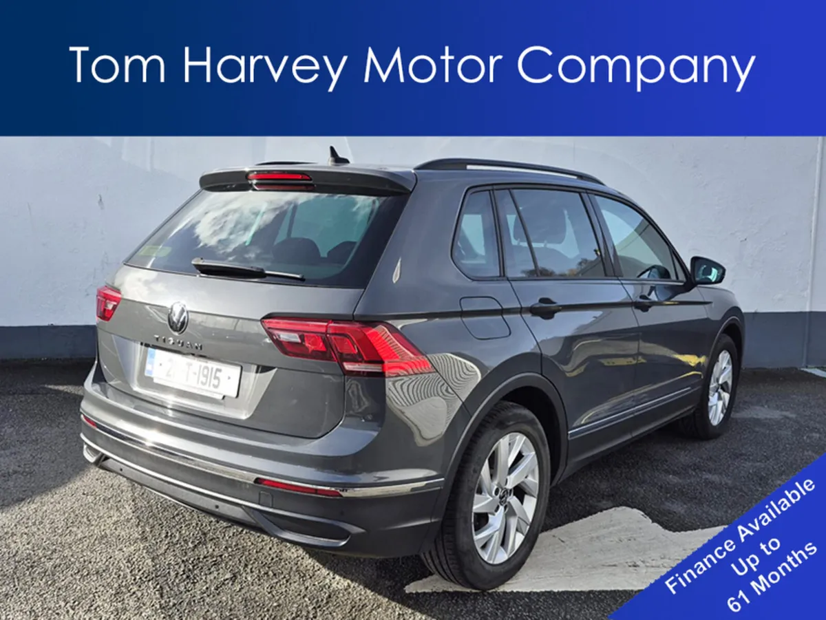 Volkswagen Tiguan LIFE 2.0 TDI 122BHP + RV Camera - Image 3