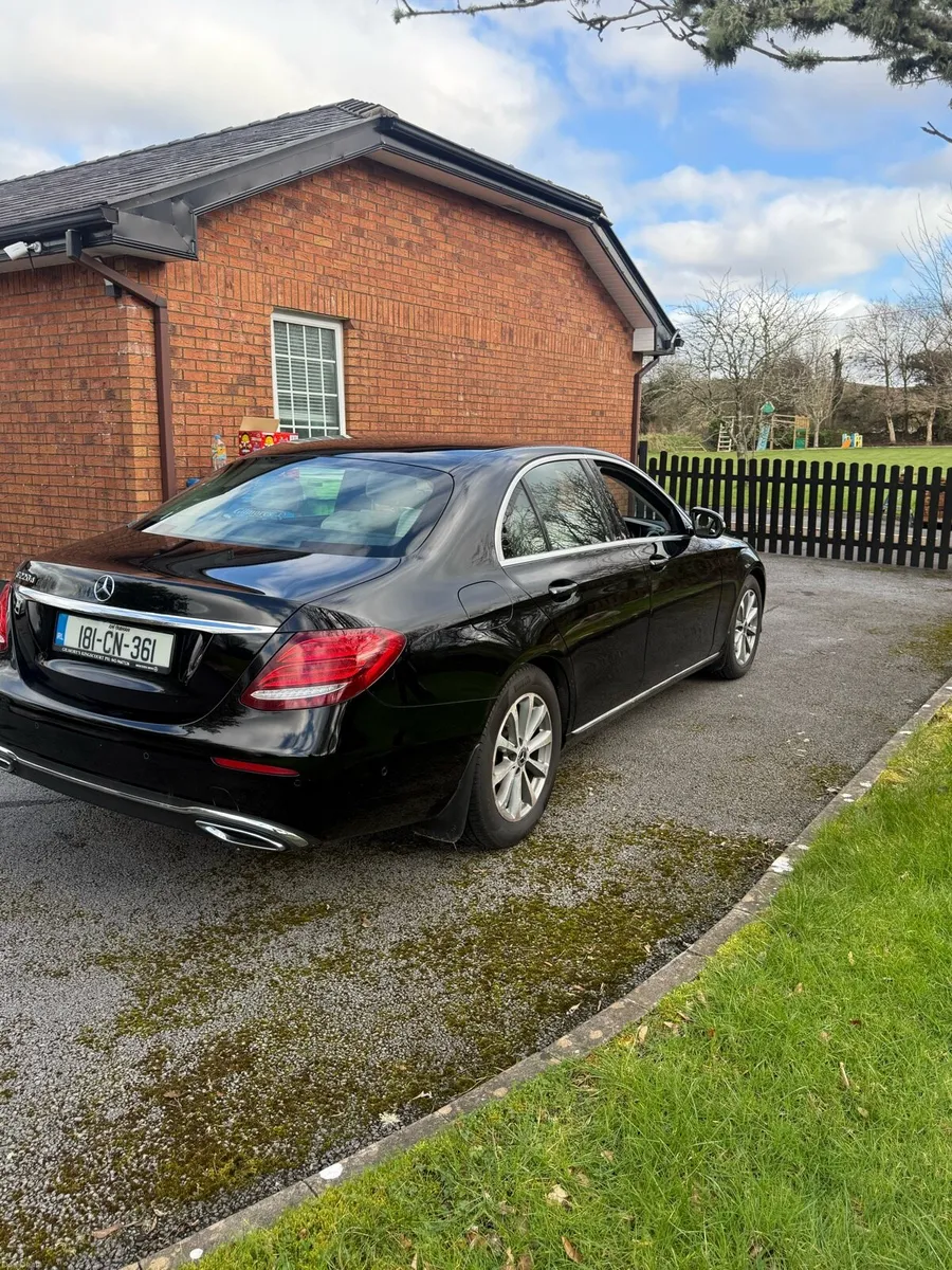 181 Black Mercedes E220D - Image 4