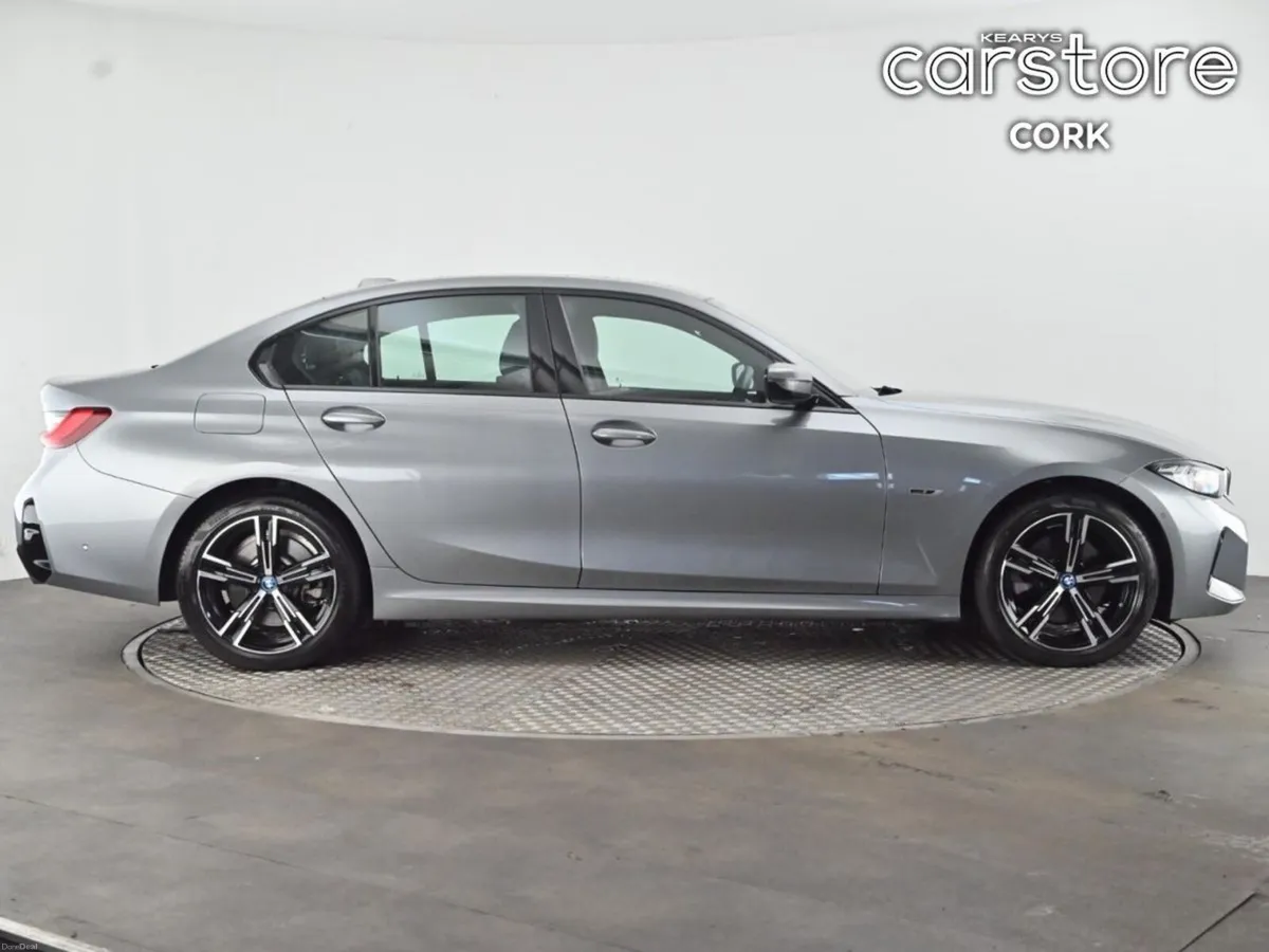 BMW 3-Series 330 E M Sport Auto  330 e M Sport  33 - Image 3