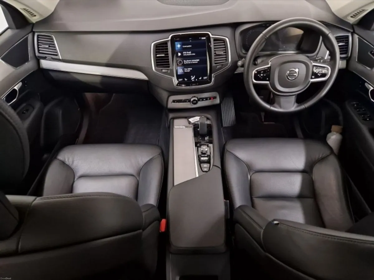 Volvo XC90 B5 AWD Momentum Auto - Image 4