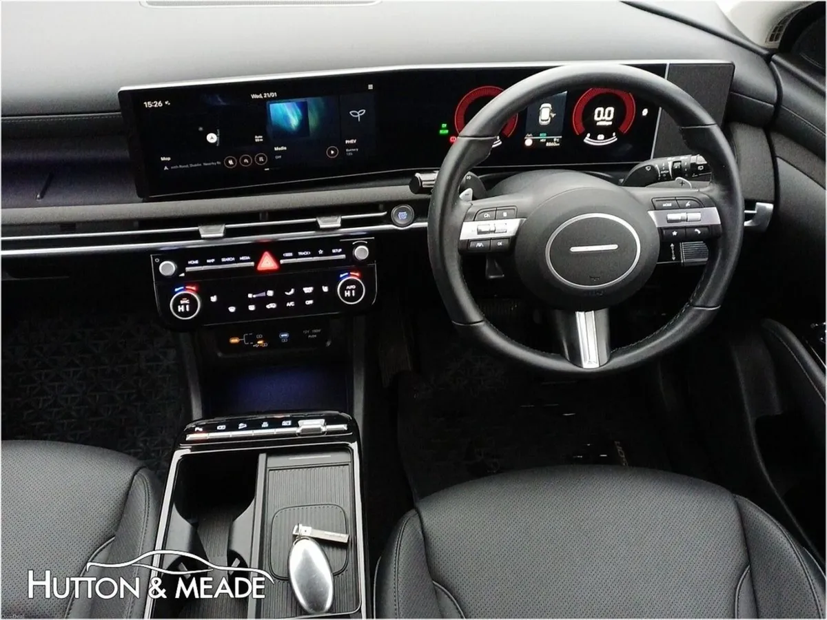 Hyundai Tucson Executive PHEV 1.6 Petrol 5dr - Image 4