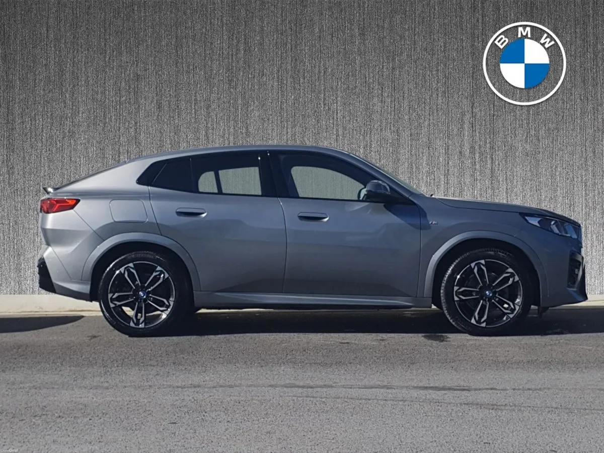 BMW iX2 eDrive20 M Sport - Image 3