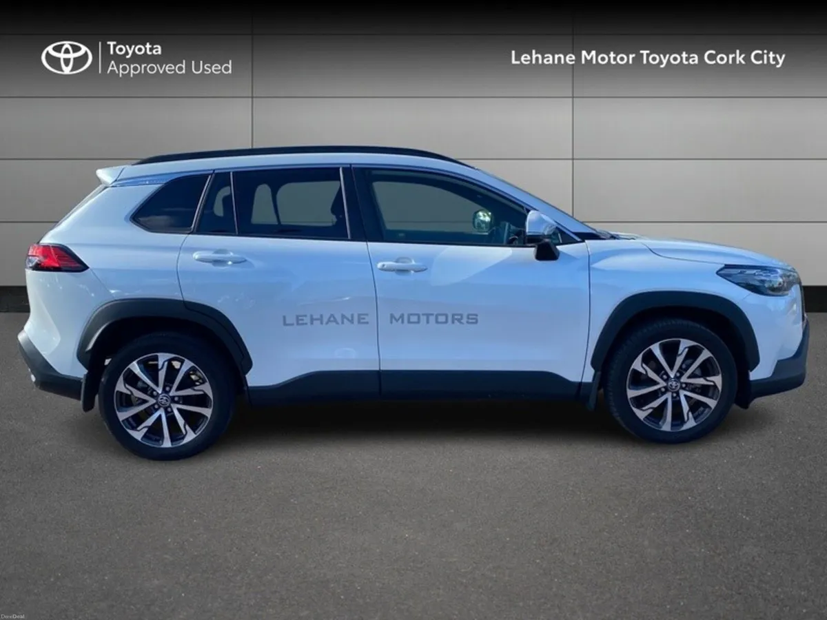 Toyota Corolla Cross - Image 3
