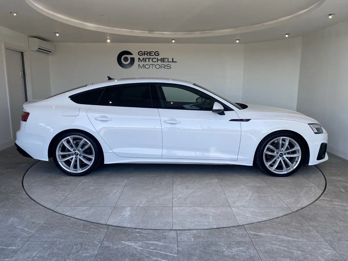 Audi A5 2023 - Image 4