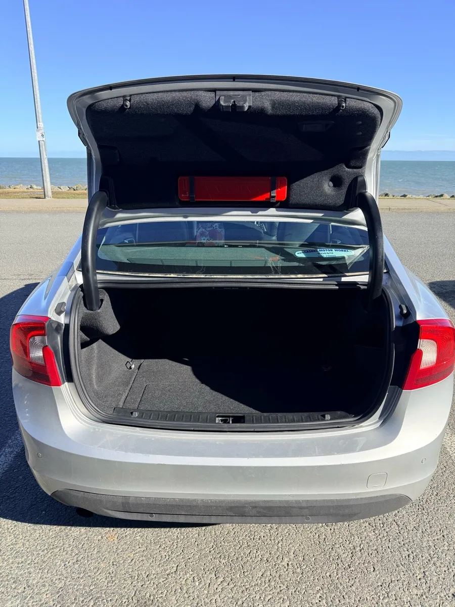 VOLVO S60 DRIVe - Image 2