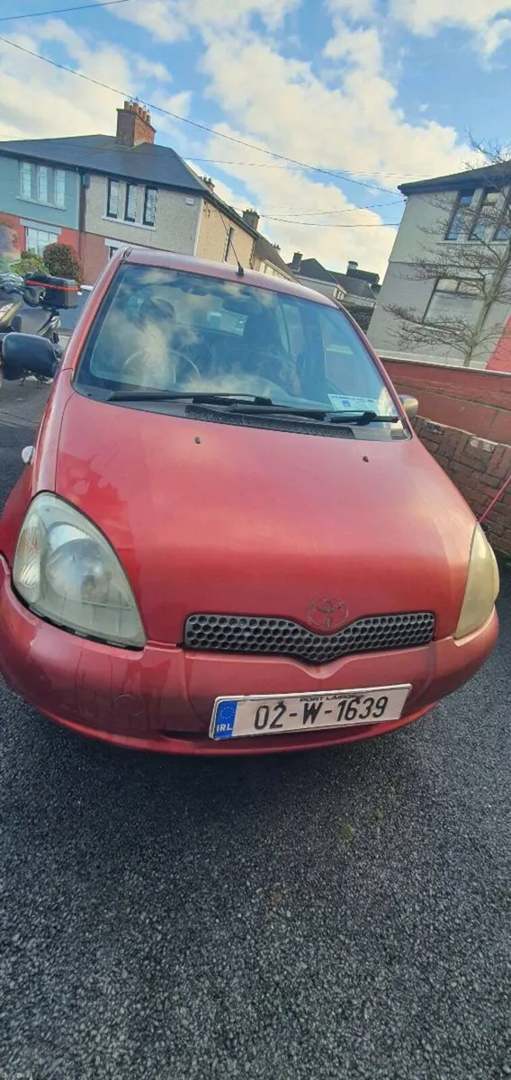 Toyota yaris 1.0 vvti quick sale 700 euros - Image 2