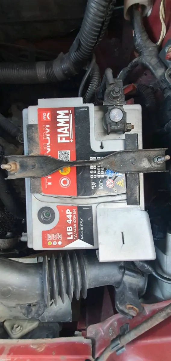 Toyota yaris 1.0 vvti quick sale 700 euros - Image 4