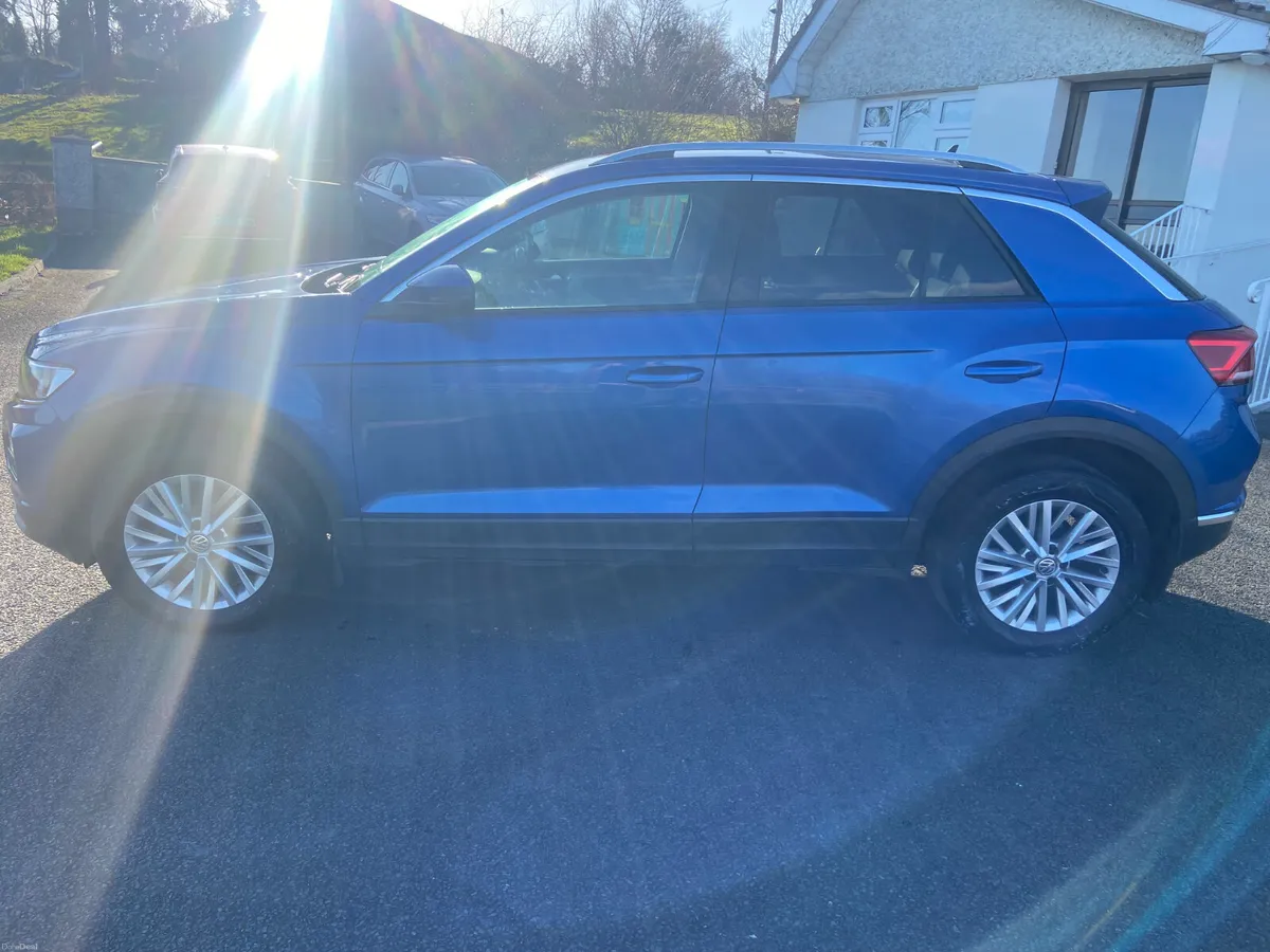 Volkswagen T-Roc 2019 - Image 3