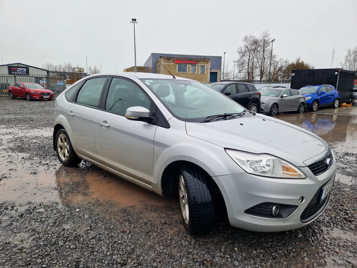 Ford Focus 2010 ** READ ADD ** - Image 1