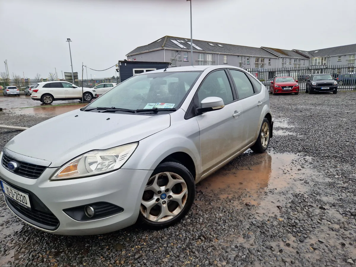 Ford Focus 2010 ** READ ADD ** - Image 3