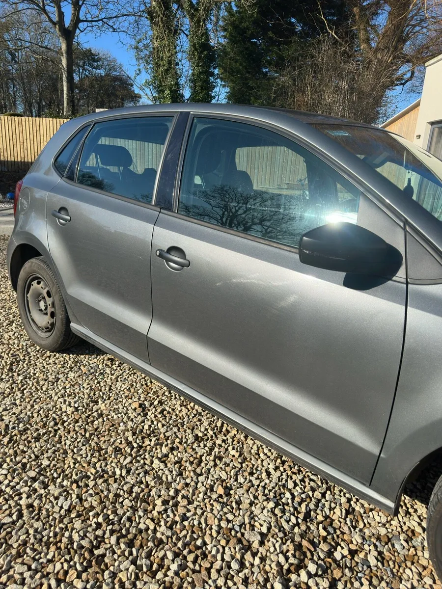 VW Polo 1.0 Petrol Bluemotion 5DR - Image 3