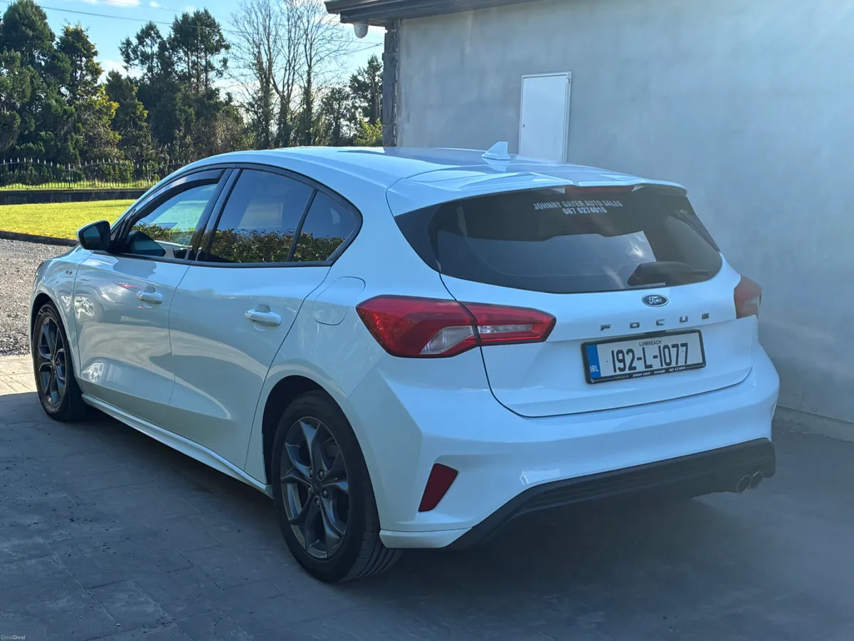 Ford Focus 2019 - Image 4