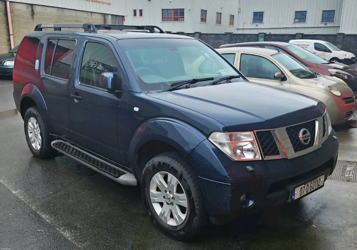 Nissan Pathfinder - Image 1