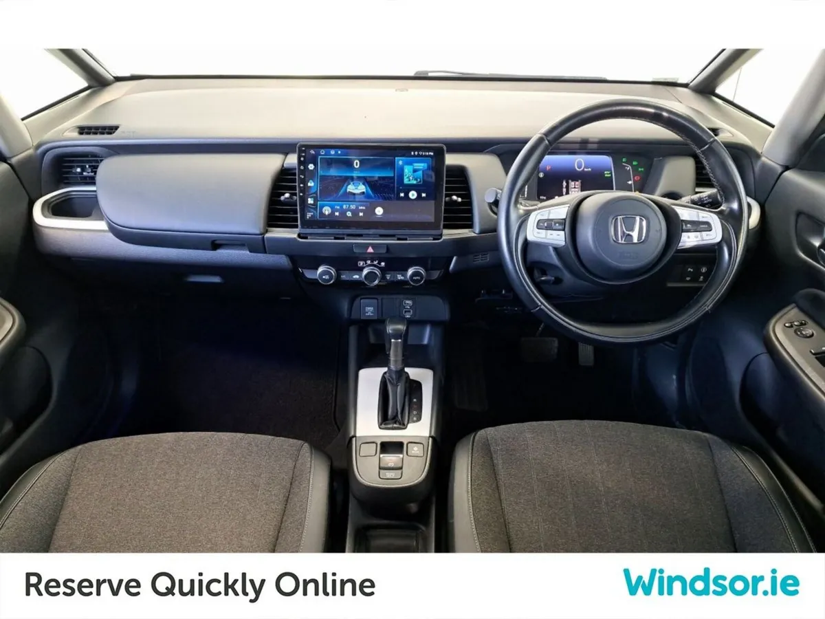 Honda Fit HYBRID AUTO - Image 3