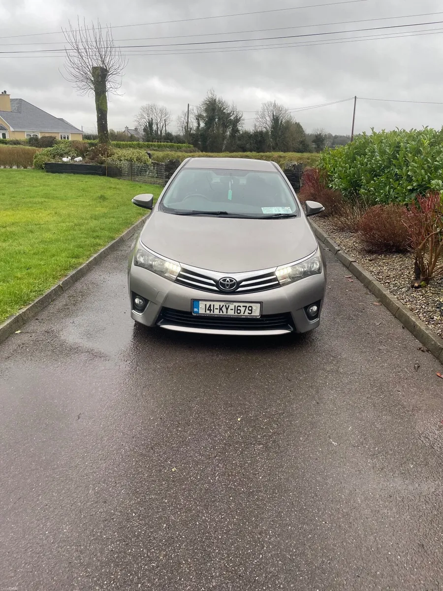Toyota Corolla 2014 - Image 1
