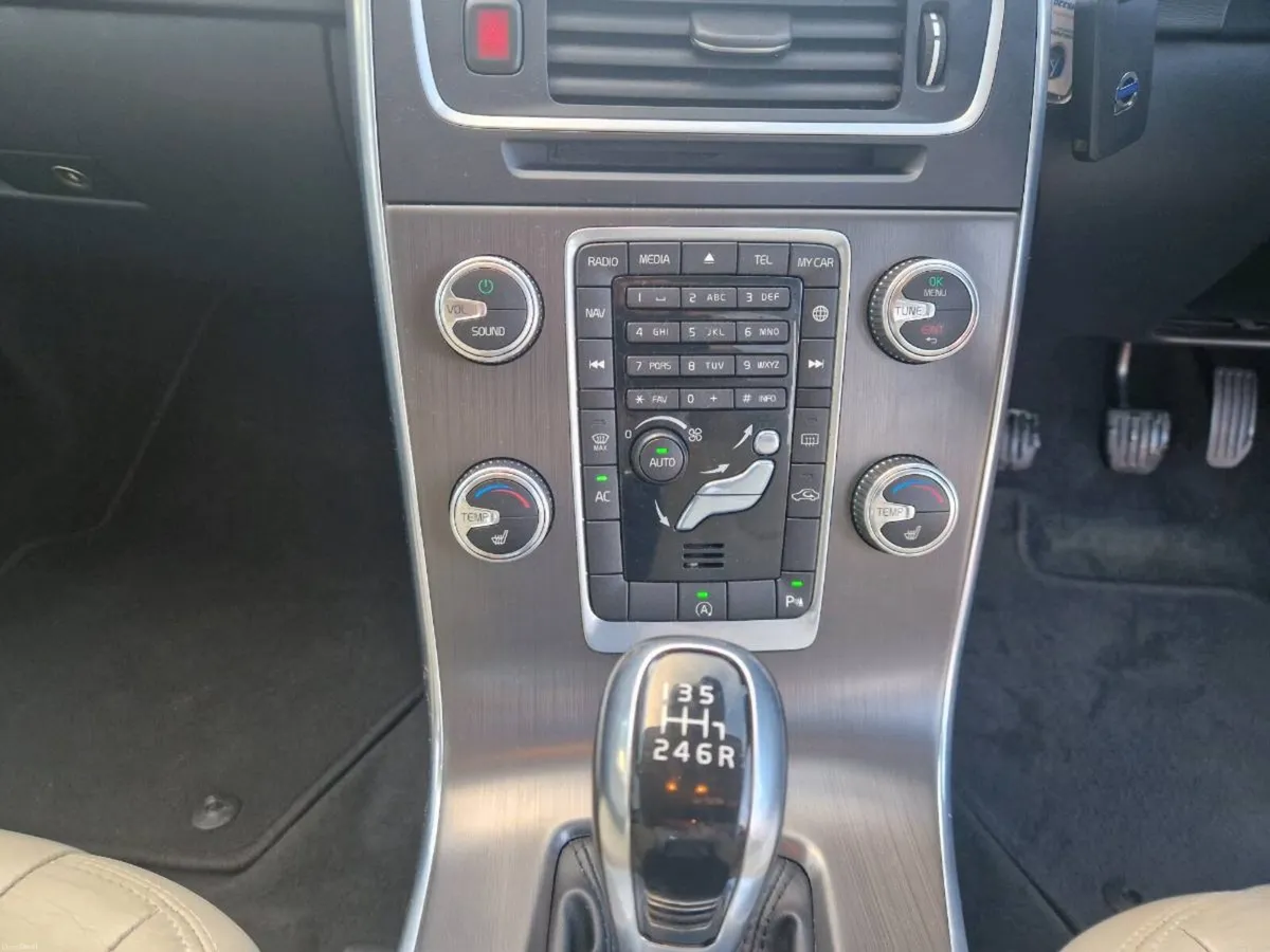 Volvo S60 - Image 4