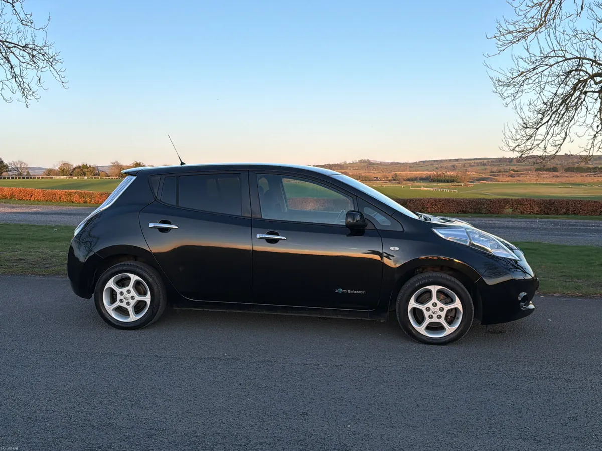 Nissan Leaf 2017 SV - Image 2