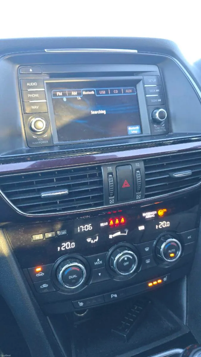 Mazda 6 2.2D (150PS) Platinum 4DR - Image 4