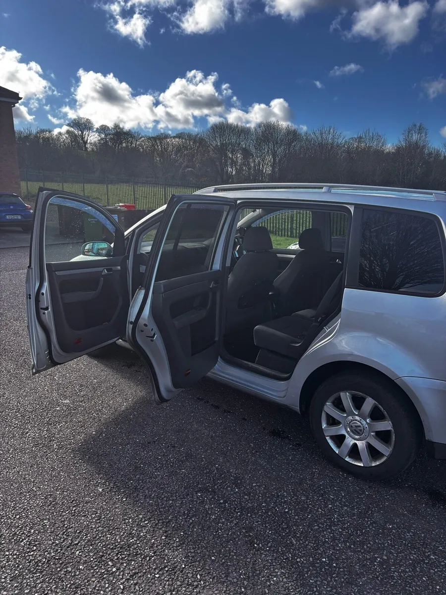 Vw Touran - Image 4