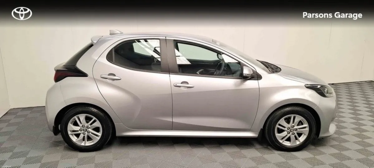 Toyota Yaris 1.0 LUNA 4DR - Image 3