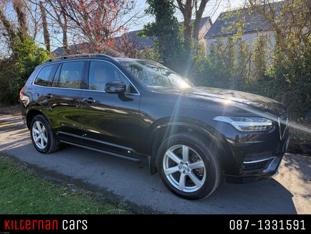 Volvo XC90 T8 MOMENTUM PRO 5DR AUTO 2.0 A - Image 1
